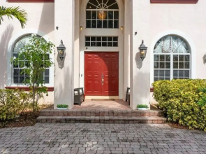 Plantation Acres Mansion 7 Bedroom Villa by Redawning