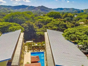2-Bedroom, 2-Bath Condo Near Beach