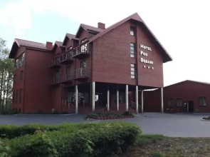 Hotel Pod Dębami