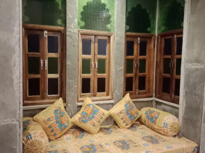 Lassi Guest House
