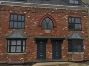 joe kelly buildings flat four sleeps 2