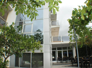 M-Club Hotel