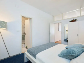 Apartment Aria