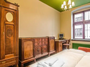 Maven Apartment