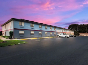 Red Roof Inn & Suites Vineland - Buena