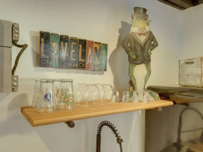 Unique Studio on Obanyon Creek in Dtwn Loveland!