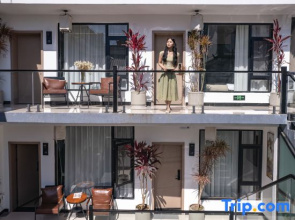 Observe Summer·Villa Secluded Luxury Resort & Design Hotel (Erhai Gate Branch, Dali Old Town)