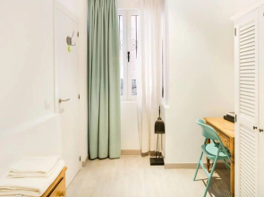 Explore a Walkable Neighborhood around a Comfy Apartment