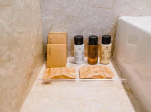 Napa Plaza Hotel - Adults Only