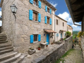 House Vera