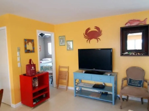 Mimi's Happy Beach Blessings. 20% Off May And June! 2 Bedroom Home