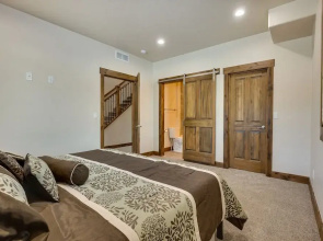 ~ 3 Mi to Granby Ranch: Spacious Cabin Home!
