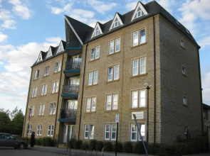 Prime Location Lets - Clarence House Serviced Apartments