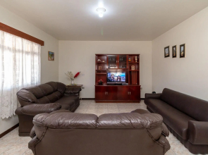 Aluguel Casa 2 Quartos Para 8 Pessoas Bombas/sc
