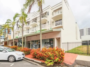 Inner City One Bedroom Apartment 27