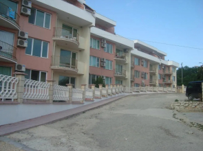 Apartment in Sea Paradise Complex