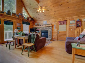 ✪Pigeon Forge✪ View 2 King Bed GSMNP WiFi Hot Tub!