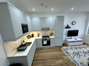 Charming 2Bedroom Apartments on Stoke Rd