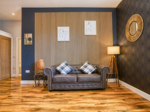 Classic 1 Bedroom King Size bed en Suite Shower Free Toiletries and Wifi in Central Lincoln