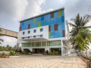 OYO 642 The Atrium Boutique Hotel