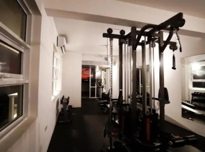 The Beach Front Apartment - Uswetakeiyawa, Colombo