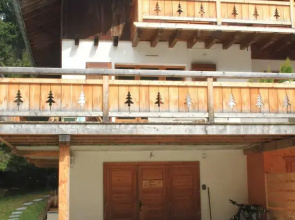 Apartment With Parking in Chatel