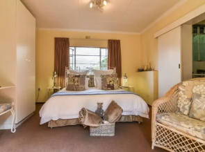 Rockfig Cottage for 2 People With Wonderful Private Terrace in Garden!