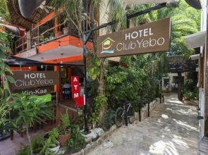 Hotel Club Yebo