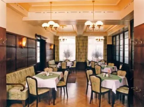 Hotel Merkur Garni