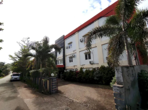 Hotel O Wisma Syariah Lahundape