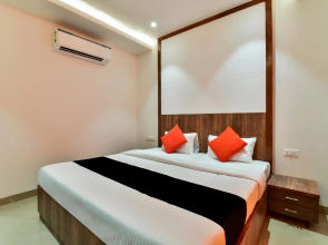 Capital O 78300 Maurya Inn