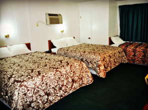 Town House Motel
