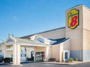 Super 8 Jasper