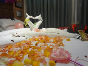 Rose Garden Hotel