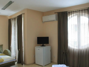Stela Guest House
