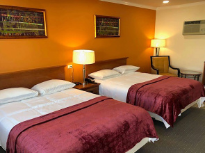 Howard Johnson by Wyndham Ridgecrest, CA