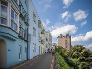 Goscar Court - 1 Bedroom Apartment - Tenby