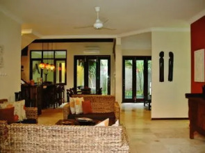 de CINTA Villa