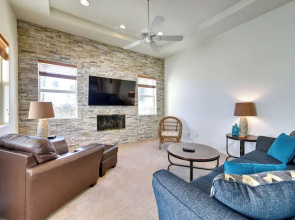 Pool & Hot Tub Access: La Quinta Vacation Home