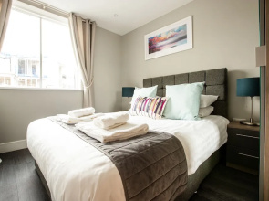 The Wren Beautiful Apartment inc parking
