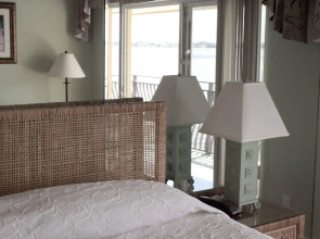 Palm Beach Waterfront Suites