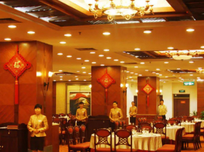 Xiongfei Holiday Hotel - Zigong