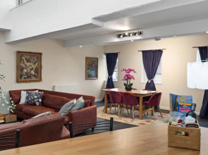 Charming 3-bed Apartment in Haverfordwest