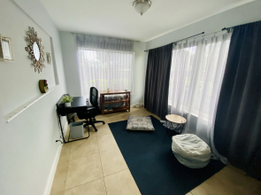 2904 Hollywood in Hollywood