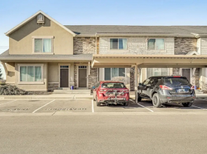 Charming Orem Townhome: 5 Mi to Byu!