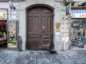 Piazza Garibaldi 118