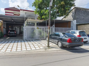 Reddoorz Near Batik Tulis Celaket 2