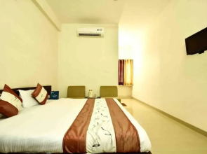 Abhinav Hotel