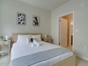 Exceptional Comfort Alexandria Apartment