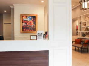 Hotel St. Pierre®, a French Quarter Inns® Hotel